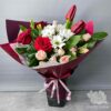 Букет из роз, хризантем и тюльпанов